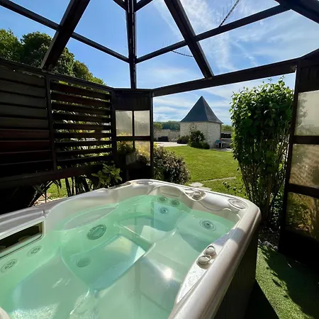 Apartment L'aster, Avec Acces Piscine Et Jacuzzi Saint-Come-de-Fresne