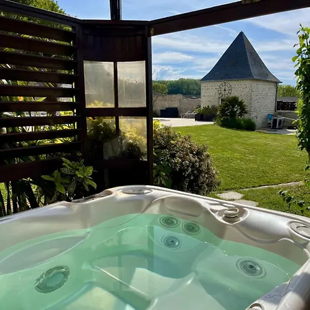 L'aster, Avec Acces Piscine Et Jacuzzi